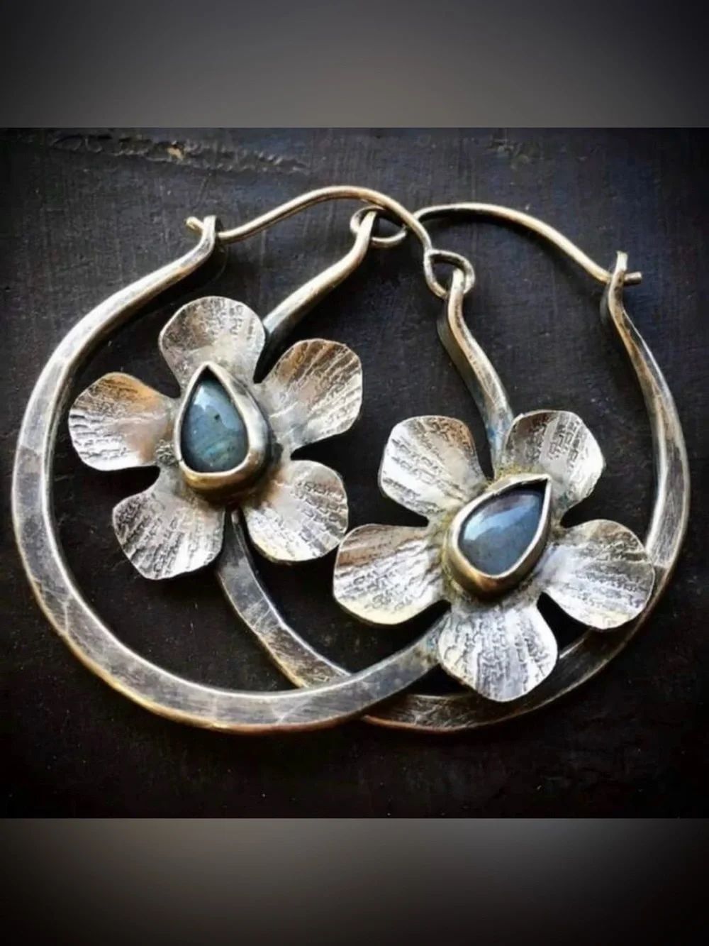 Flower hoop earrings N2383